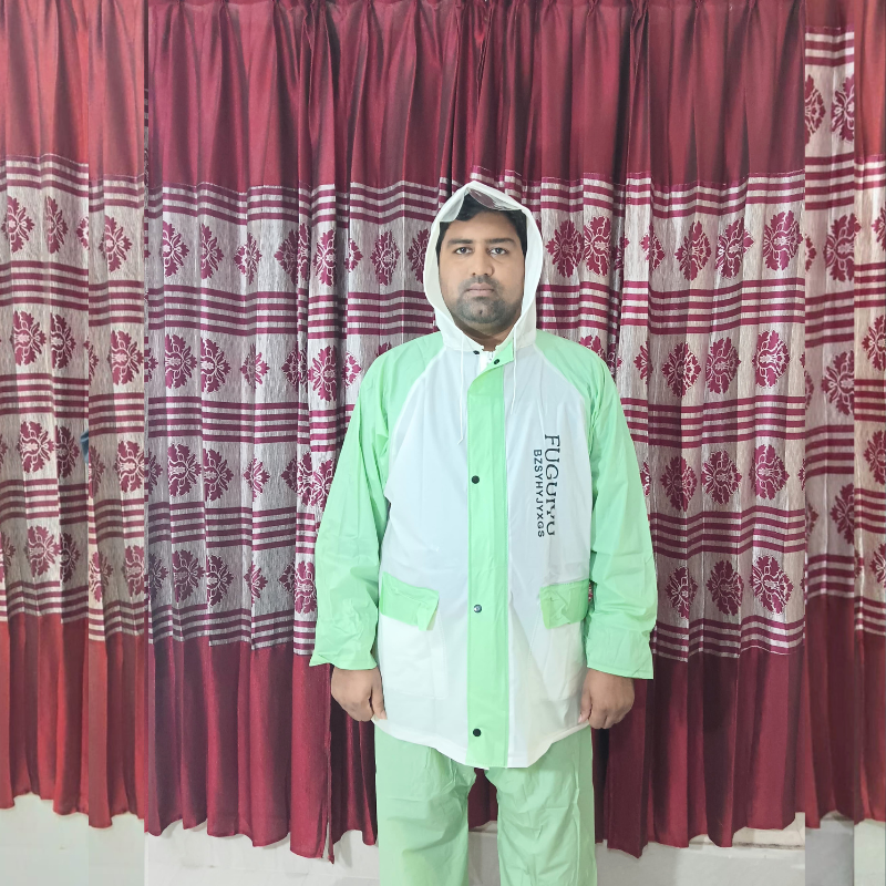 (Model -175) White Green Couler সেলাই-বিহীন রাবারের চায়না রেইনকোট